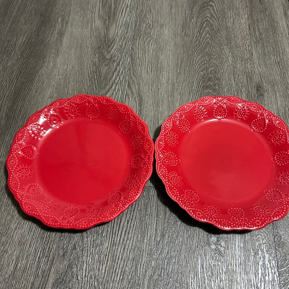 Pioneer Woman Plates Set of 3 Red Embossed‎ Cowgirl Lace Scalloped - Picture 8 of 10